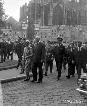 Le général de Gaulle et la Grande-Duchesse de Luxembourg (Metz)